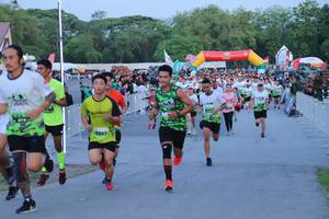 BIB: 2367
                            <button type="button" onclick="openModal(3626389)" class="btn btn-primary btn-sm float-right btn-popup" data-toggle="modal" data-target=".modal-high-quality">
                        <i class="fas fa-shopping-cart"></i> Add to Cart
                    </button>
                                            <button type="button" onclick="isThisMe(3626389, true)" class="btn btn-success btn-sm float-right btn-popup btn-isme hidden" data-toggle="tooltip" data-placement="bottom" title="นี่คือรูปของคุณใช่ไหม คลิกที่นี่เพื่อเอาเข้าอัลบั้ม">
                        <i class="fas fa-plus"></i> Add to album
                    </button>
                    <button type="button" onclick="isThisMe(3626389, false)" class="btn btn-warning btn-sm float-right btn-popup btn-isnotme hidden">
                        <i class="fas fa-ban"></i> Remove from album
                    </button>